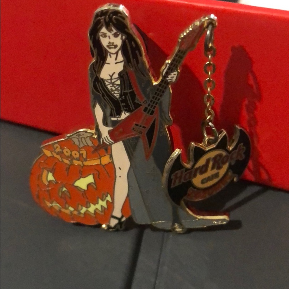 Hard Rock Cafe 2007 Cozumel Halloween pin